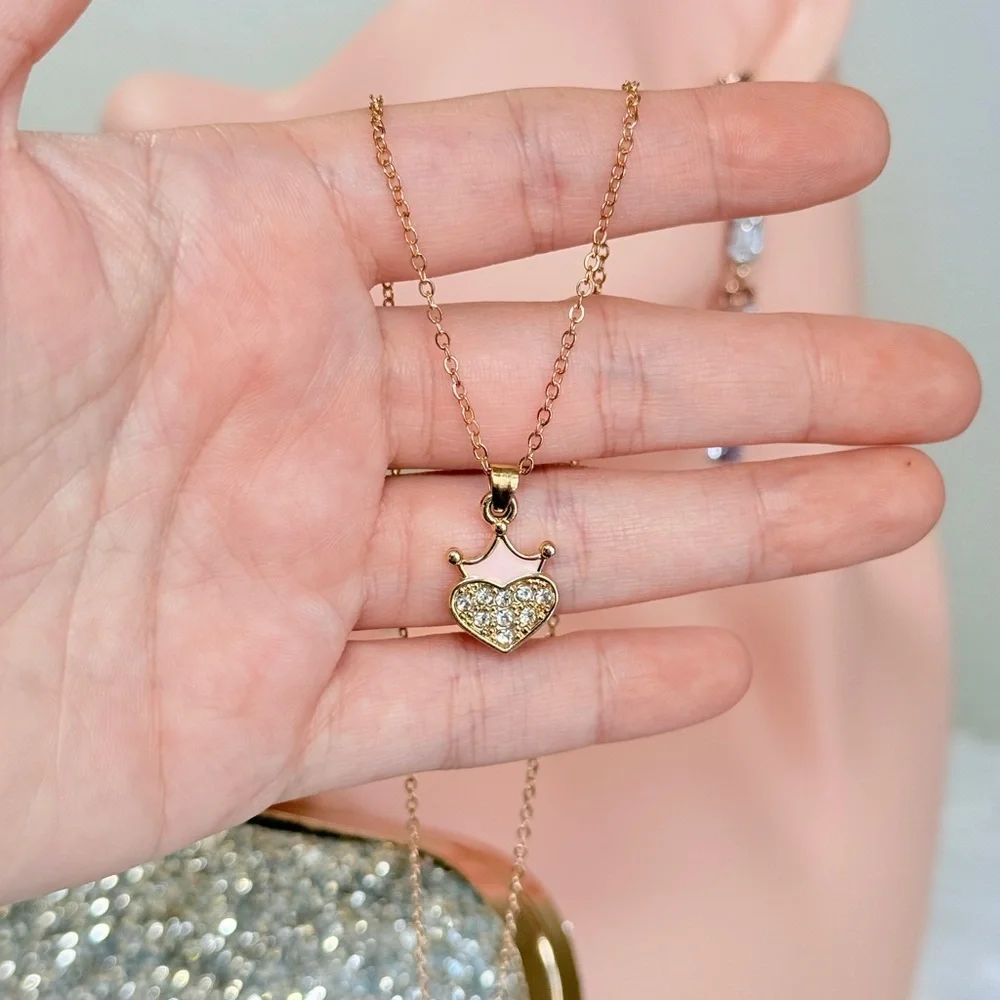⚜️ Gold Heart Pendant Necklace